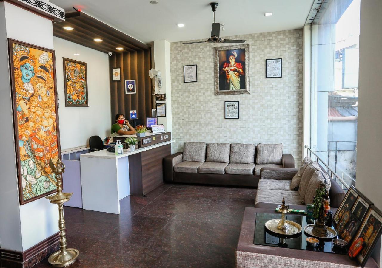 Hare Krishna Inn Guruvāyūr Zewnętrze zdjęcie