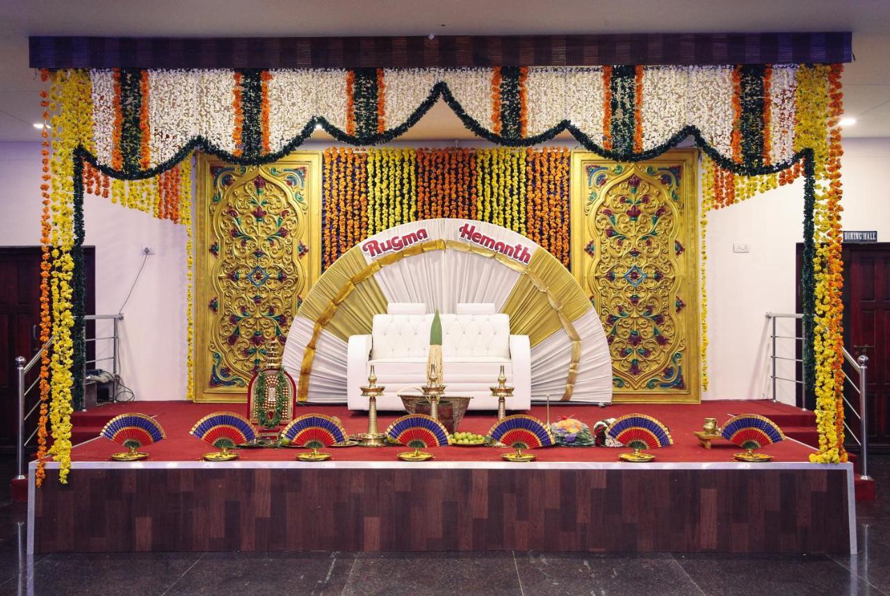 Hare Krishna Inn Guruvāyūr Zewnętrze zdjęcie
