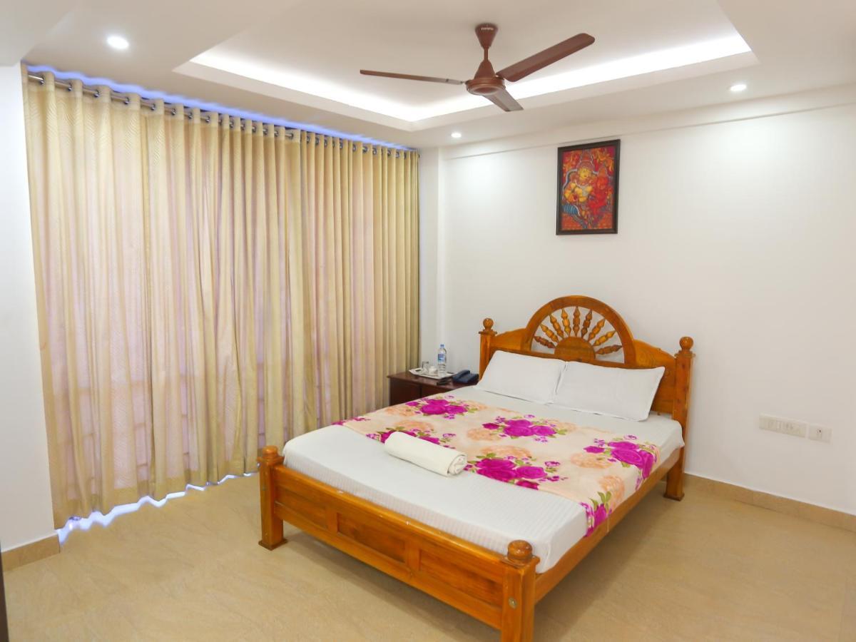 Hare Krishna Inn Guruvāyūr Zewnętrze zdjęcie