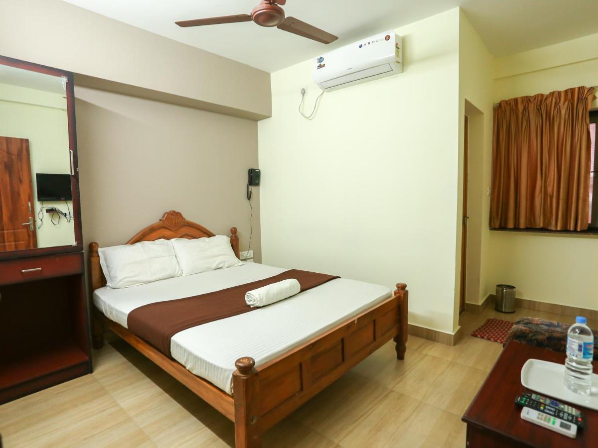 Hare Krishna Inn Guruvāyūr Zewnętrze zdjęcie
