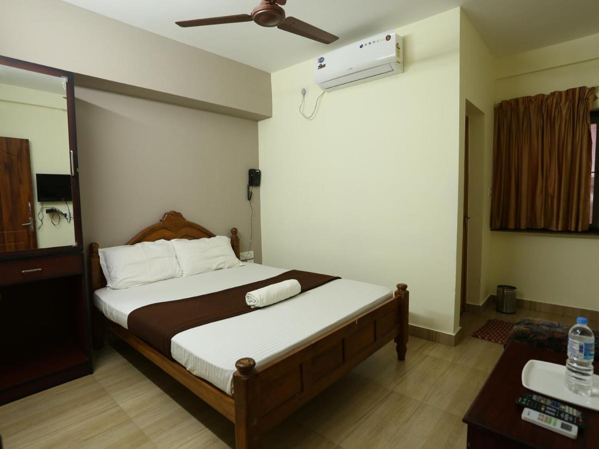Hare Krishna Inn Guruvāyūr Zewnętrze zdjęcie