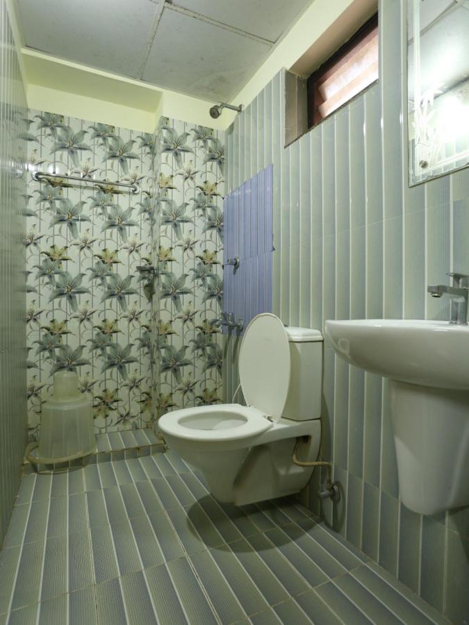 Hare Krishna Inn Guruvāyūr Zewnętrze zdjęcie